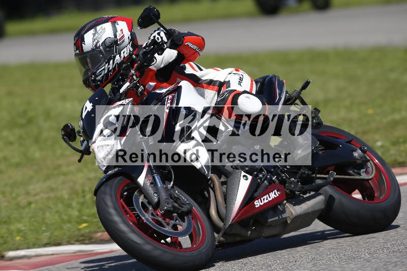 /Archiv-2024/29 12.06.2024 MOTO.CH Track Day ADR/Gruppe blau/64